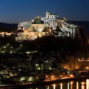 Bed & Breakfast Etxe Laminak, Sisteron