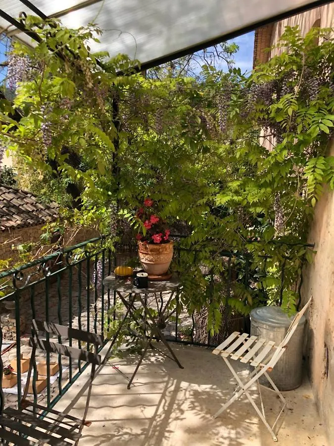 Auberge De Pachoquin Meounes-les-Montrieux 0*,